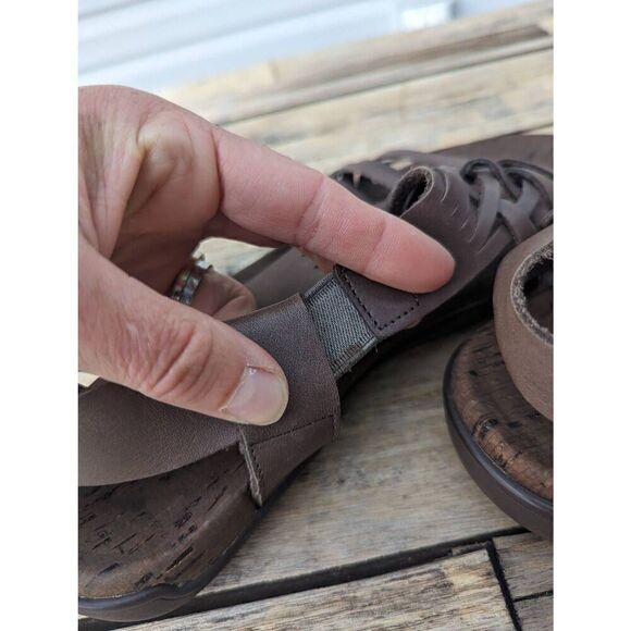 Merrell District Mahana‎ Sandals women's size 8 brown criss cross strappy ankle - Picture 7 of 9